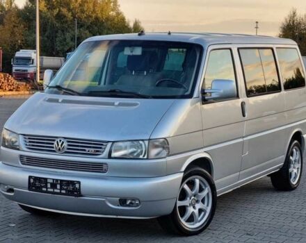 Серый Фольксваген Мультиван, объемом двигателя 2.5 л и пробегом 229 тыс. км за 2200 $, фото 1 на Automoto.ua