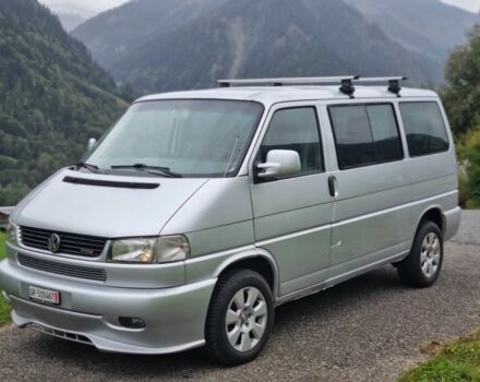 Серый Фольксваген Мультиван, объемом двигателя 2.5 л и пробегом 299 тыс. км за 11806 $, фото 1 на Automoto.ua