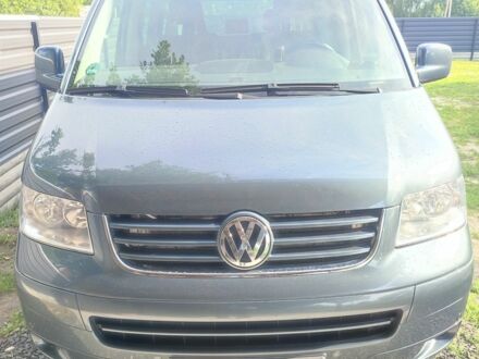 Сірий Фольксваген Мультиван, об'ємом двигуна 2.5 л та пробігом 345 тис. км за 15000 $, фото 1 на Automoto.ua