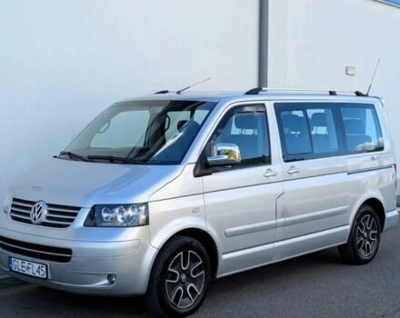 Серый Фольксваген Мультиван, объемом двигателя 2.5 л и пробегом 267 тыс. км за 2800 $, фото 1 на Automoto.ua