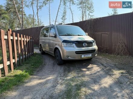 Сірий Фольксваген Мультиван, об'ємом двигуна 2.5 л та пробігом 225 тис. км за 16500 $, фото 1 на Automoto.ua