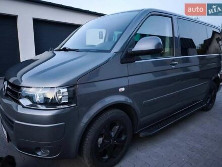 Серый Фольксваген Мультиван, объемом двигателя 1.98 л и пробегом 212 тыс. км за 15500 $, фото 1 на Automoto.ua