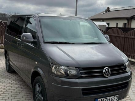 Сірий Фольксваген Мультиван, об'ємом двигуна 2 л та пробігом 253 тис. км за 9500 $, фото 1 на Automoto.ua