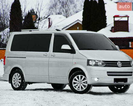 Сірий Фольксваген Мультиван, об'ємом двигуна 2 л та пробігом 152 тис. км за 25700 $, фото 1 на Automoto.ua