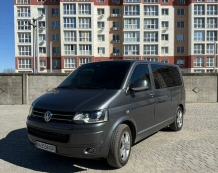 Серый Фольксваген Мультиван, объемом двигателя 1.98 л и пробегом 318 тыс. км за 22500 $, фото 1 на Automoto.ua