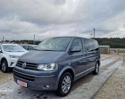 Серый Фольксваген Мультиван, объемом двигателя 2 л и пробегом 221 тыс. км за 10700 $, фото 1 на Automoto.ua