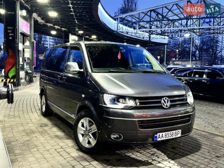 Сірий Фольксваген Мультиван, об'ємом двигуна 1.98 л та пробігом 300 тис. км за 25900 $, фото 1 на Automoto.ua