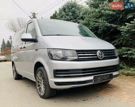 Сірий Фольксваген Мультиван, об'ємом двигуна 2 л та пробігом 164 тис. км за 32900 $, фото 1 на Automoto.ua