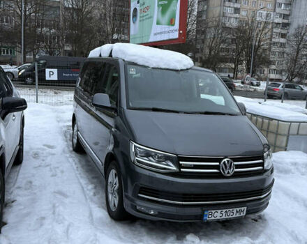 Серый Фольксваген Мультиван, объемом двигателя 1.97 л и пробегом 83 тыс. км за 49000 $, фото 1 на Automoto.ua