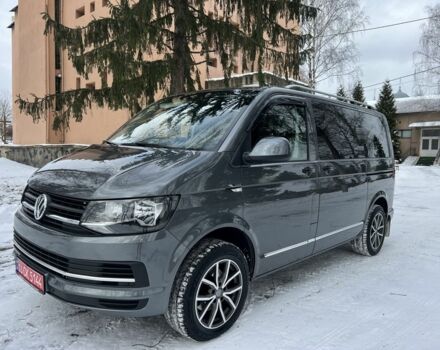 Сірий Фольксваген Мультиван, об'ємом двигуна 2 л та пробігом 209 тис. км за 27900 $, фото 1 на Automoto.ua