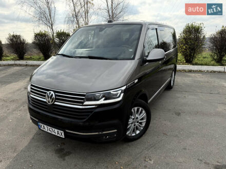 Сірий Фольксваген Мультиван, об'ємом двигуна 1.97 л та пробігом 115 тис. км за 67740 $, фото 1 на Automoto.ua