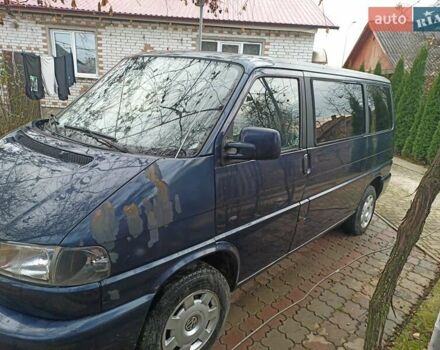 Синий Фольксваген Мультиван, объемом двигателя 2.5 л и пробегом 495 тыс. км за 5000 $, фото 2 на Automoto.ua