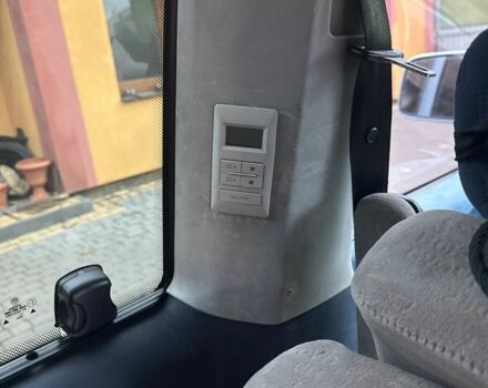 Синій Фольксваген Мультиван, об'ємом двигуна 2.5 л та пробігом 513 тис. км за 10500 $, фото 3 на Automoto.ua