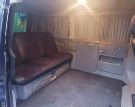 Синій Фольксваген Мультиван, об'ємом двигуна 2.5 л та пробігом 470 тис. км за 9000 $, фото 7 на Automoto.ua