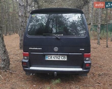 Синій Фольксваген Мультиван, об'ємом двигуна 2.5 л та пробігом 470 тис. км за 9000 $, фото 2 на Automoto.ua