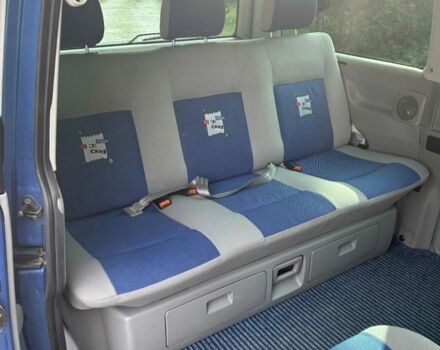 Синий Фольксваген Мультиван, объемом двигателя 2.5 л и пробегом 280 тыс. км за 2300 $, фото 4 на Automoto.ua