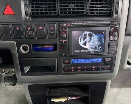 Синий Фольксваген Мультиван, объемом двигателя 2.5 л и пробегом 432 тыс. км за 13700 $, фото 11 на Automoto.ua