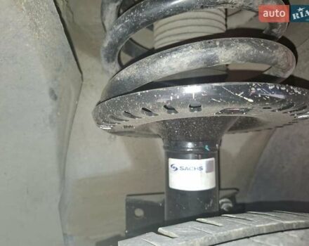 Фольксваген Мультиван 2004 в Николаеве на Automoto.ua Синий Фольксваген Мультиван, объемом двигателя 2.5 л и пробегом 395 тыс. км за 15800 $, фото 12 на Automoto.ua