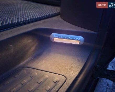 Синий Фольксваген Мультиван, объемом двигателя 2.5 л и пробегом 395 тыс. км за 15800 $, фото 50 на Automoto.ua