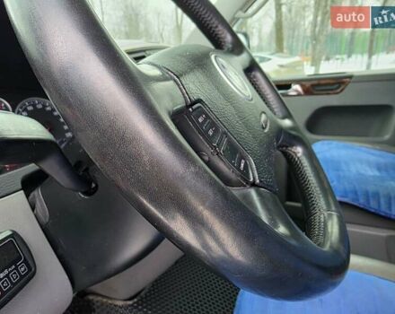 Синій Фольксваген Мультиван, об'ємом двигуна 2.46 л та пробігом 299 тис. км за 12900 $, фото 17 на Automoto.ua