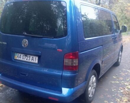 Синий Фольксваген Мультиван, объемом двигателя 2.5 л и пробегом 308 тыс. км за 25000 $, фото 3 на Automoto.ua