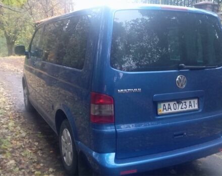 Синий Фольксваген Мультиван, объемом двигателя 2.5 л и пробегом 308 тыс. км за 25000 $, фото 2 на Automoto.ua