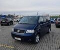 Синий Фольксваген Мультиван, объемом двигателя 2.5 л и пробегом 140 тыс. км за 18000 $, фото 5 на Automoto.ua