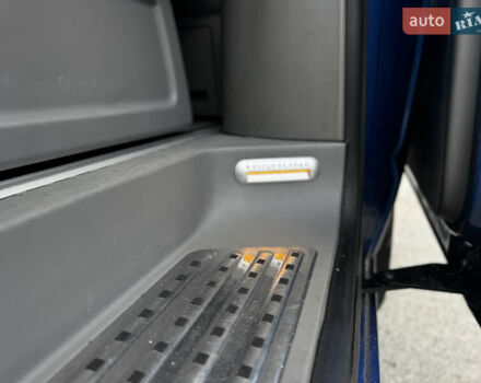 Фольксваген Мультиван 2007 в Житомире на Automoto.ua Синий Фольксваген Мультиван, объемом двигателя 2.5 л и пробегом 278 тыс. км за 13999 $, фото 35 на Automoto.ua