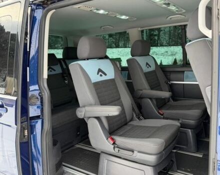 Синий Фольксваген Мультиван, объемом двигателя 2.46 л и пробегом 167 тыс. км за 18500 $, фото 8 на Automoto.ua