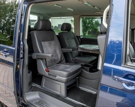 Синій Фольксваген Мультиван, об'ємом двигуна 2.5 л та пробігом 189 тис. км за 7000 $, фото 15 на Automoto.ua