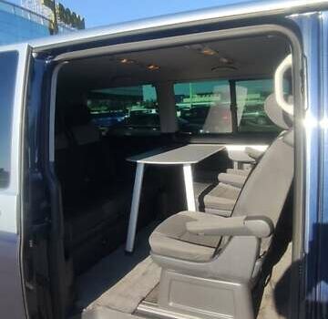 Синий Фольксваген Мультиван, объемом двигателя 1.97 л и пробегом 322 тыс. км за 18500 $, фото 40 на Automoto.ua