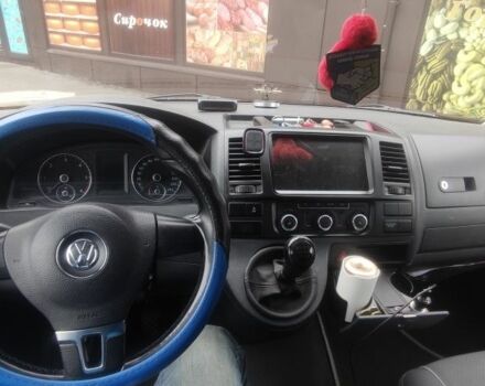 Фольксваген Мультиван 2010 в Броварах на Automoto.ua Синий Фольксваген Мультиван, объемом двигателя 2 л и пробегом 320 тыс. км за 16000 $, фото 9 на Automoto.ua