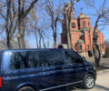 Синий Фольксваген Мультиван, объемом двигателя 2 л и пробегом 270 тыс. км за 22000 $, фото 2 на Automoto.ua