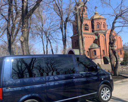 Синий Фольксваген Мультиван, объемом двигателя 2 л и пробегом 270 тыс. км за 25000 $, фото 2 на Automoto.ua