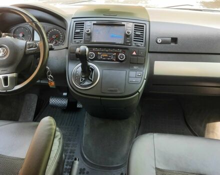 Синій Фольксваген Мультиван, об'ємом двигуна 2 л та пробігом 135 тис. км за 29000 $, фото 7 на Automoto.ua