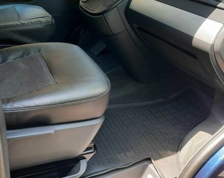 Синій Фольксваген Мультиван, об'ємом двигуна 2 л та пробігом 135 тис. км за 29000 $, фото 8 на Automoto.ua