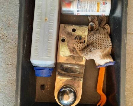 Синій Фольксваген Мультиван, об'ємом двигуна 2 л та пробігом 135 тис. км за 29000 $, фото 10 на Automoto.ua