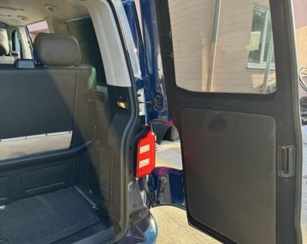 Синій Фольксваген Мультиван, об'ємом двигуна 2 л та пробігом 220 тис. км за 30500 $, фото 14 на Automoto.ua