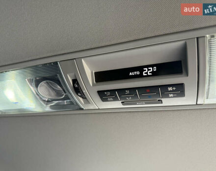 Синій Фольксваген Мультиван, об'ємом двигуна 1.97 л та пробігом 182 тис. км за 39999 $, фото 15 на Automoto.ua