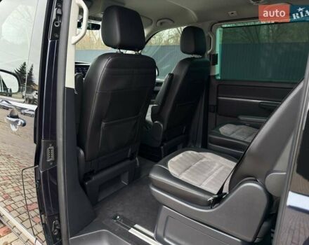 Синій Фольксваген Мультиван, об'ємом двигуна 2 л та пробігом 196 тис. км за 47999 $, фото 63 на Automoto.ua