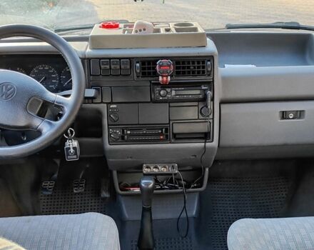 Синій Фольксваген Мультиван, об'ємом двигуна 1.9 л та пробігом 482 тис. км за 4200 $, фото 1 на Automoto.ua