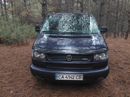 Синій Фольксваген Мультиван, об'ємом двигуна 2.5 л та пробігом 470 тис. км за 9000 $, фото 1 на Automoto.ua