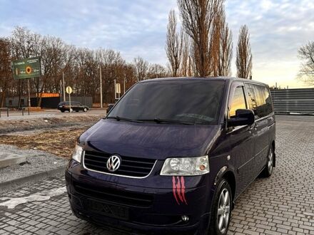 Синій Фольксваген Мультиван, об'ємом двигуна 2.5 л та пробігом 318 тис. км за 13500 $, фото 1 на Automoto.ua