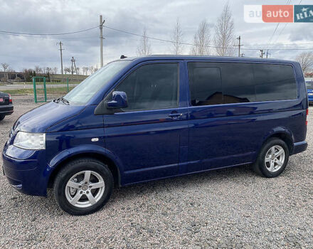 Синий Фольксваген Мультиван, объемом двигателя 1.9 л и пробегом 300 тыс. км за 13400 $, фото 1 на Automoto.ua