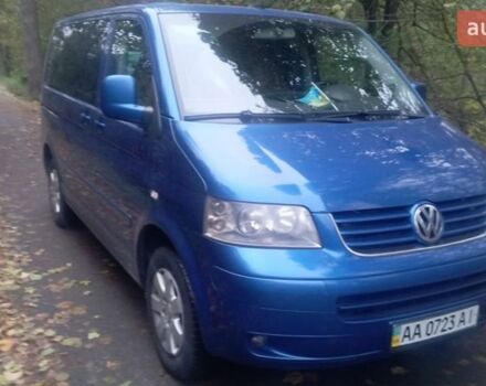 Синий Фольксваген Мультиван, объемом двигателя 2.5 л и пробегом 308 тыс. км за 21900 $, фото 1 на Automoto.ua