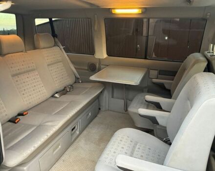 Зелений Фольксваген Мультиван, об'ємом двигуна 2.5 л та пробігом 302 тис. км за 3100 $, фото 6 на Automoto.ua