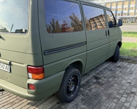 Зелений Фольксваген Мультиван, об'ємом двигуна 2.5 л та пробігом 320 тис. км за 3800 $, фото 2 на Automoto.ua