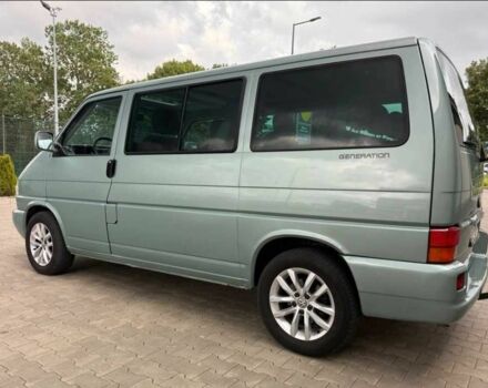 Зеленый Фольксваген Мультиван, объемом двигателя 2.5 л и пробегом 304 тыс. км за 3800 $, фото 7 на Automoto.ua