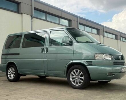 Зеленый Фольксваген Мультиван, объемом двигателя 2.5 л и пробегом 304 тыс. км за 3800 $, фото 3 на Automoto.ua