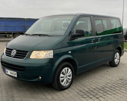Зелений Фольксваген Мультиван, об'ємом двигуна 2.5 л та пробігом 311 тис. км за 5350 $, фото 2 на Automoto.ua